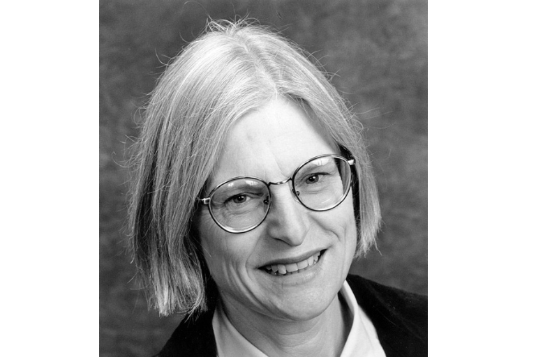 Kristin Luker headshot