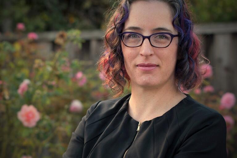 Megan Ames Headshot